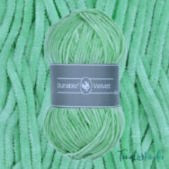 Durable Velvet 2137 Mint - világoszöld zsenília fonal - light green chenille yarn - 2
