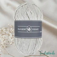 Durable Velvet 415 Chateau Gray - halványszürke zsenília fonal - chenille yarn - 02