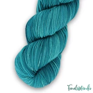 Simy's Hope DK 07 - blue hand-dyed merino wool yarn - kézzel festett kék gyapjú fonal