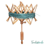 KnitPro - birch umbrella yarn winder - nyírfa motolla - fonaltartó gombolyításhoz