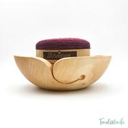Kézműves Diófa Fonalvezető Tál - Handmade Wooden Yarn Bowl Kézműves Diófa Fonalvezető Tál - Handmade Wooden Yarn Bowl