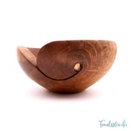 Kézműves Diófa Fonalvezető Tál - Handmade Wooden Yarn Bowl Kézműves Diófa Fonalvezető Tál - Handmade Wooden Yarn Bowl