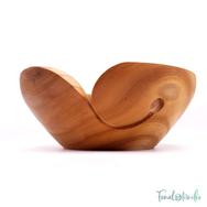 Kézműves Diófa Fonalvezető Tál - Handmade Wooden Yarn Bowl - 17cm - 02 Kézműves Diófa Fonalvezető Tál - Handmade Wooden Yarn Bowl - 17cm - 02