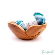 Kézműves Diófa Fonalvezető Tál - Handmade Wooden Yarn Bowl - 17cm Kézműves Diófa Fonalvezető Tál - Handmade Wooden Yarn Bowl - 17cm