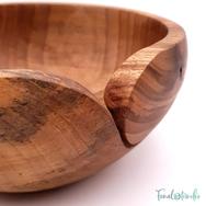 Kézműves Diófa Fonalvezető Tál - Handmade Wooden Yarn Bowl - 19cm - 02 Kézműves Diófa Fonalvezető Tál - Handmade Wooden Yarn Bowl - 19cm - 02