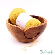 Kézműves Diófa Fonalvezető Tál - Handmade Wooden Yarn Bowl - 17cm - 01 Kézműves Diófa Fonalvezető Tál - Handmade Wooden Yarn Bowl - 17cm - 01
