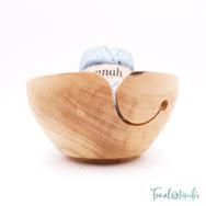 Kézműves Diófa Fonalvezető Tál - Handmade Wooden Yarn Bowl - 16cm - 02 Kézműves Diófa Fonalvezető Tál - Handmade Wooden Yarn Bowl - 16cm - 02