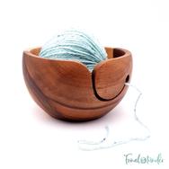 Kézműves Diófa Fonalvezető Tál - Handmade Wooden Yarn Bowl - 15cm - 2 Kézműves Diófa Fonalvezető Tál - Handmade Wooden Yarn Bowl - 15cm - 2
