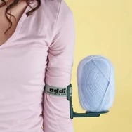 Addi YarnArm - yarn holder - karon hordható fonaltartó - zöld