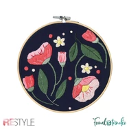 ReStyle Flowers Embroidery Kit - hímzés készlet hímzőkerettel, fonalakkal