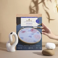 DMC - Ranunculus - embroidery kit - Boglárka virágcsokor - hímző készlet