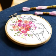 DMC Floral embrace - embroidery kit - virágcsokor - hímző készlet
