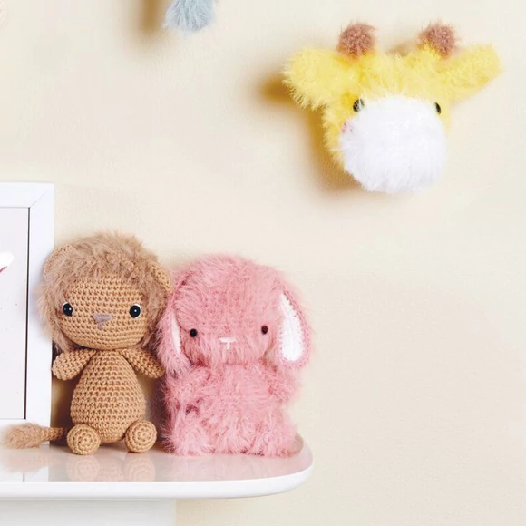 Ricorumi Furry Furry 003 Coral - faux fur carry-along yarn - rózsaszín szőrös kísérőfonal