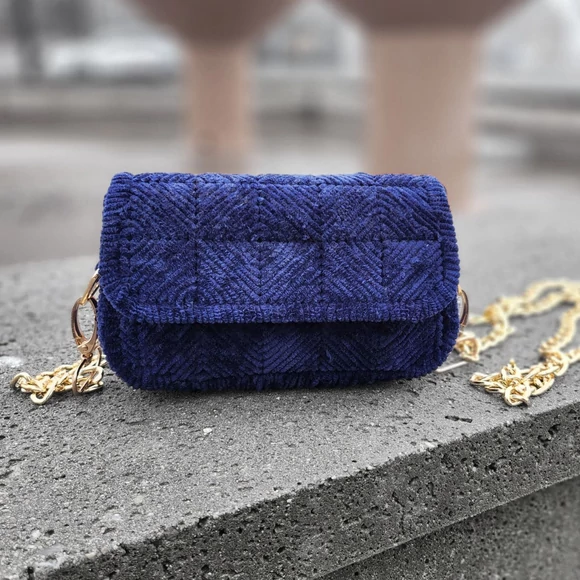 Restyle Plastic Canvas for purse - előre lukasztott hímezhető  táska sablon