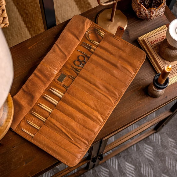 MUUD Bea needle case - bőr kézimunka neszesszer - kötéshez, horgoláshoz