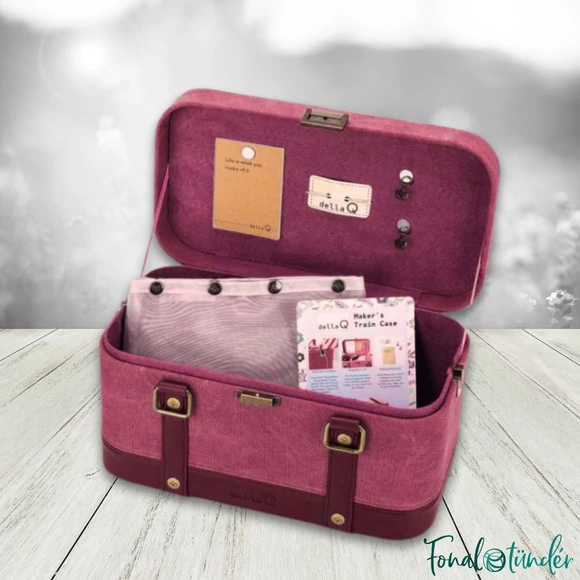 Della Q - Train Case - Red - Fonaltartó Táska - piros