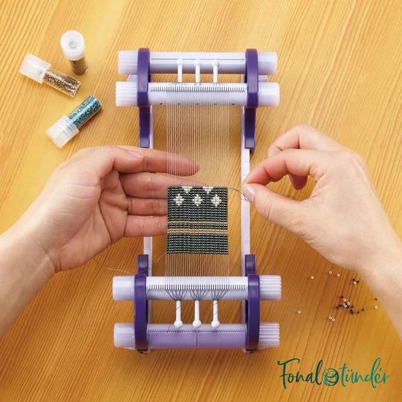 Clover Beading Loom - gyöngyszövő készlet - medál, fülbevaló, karkötő készítéséhez 