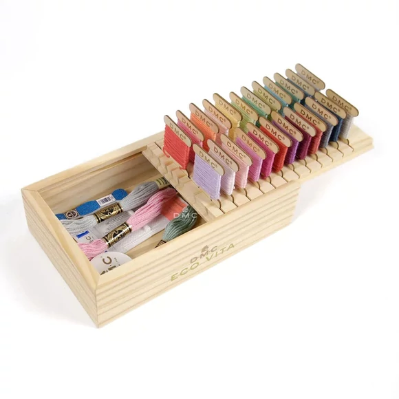 DMC Eco Vita bobbin organizer - fa tárolódoboz 24 fa spulnival - himzofonalakhoz