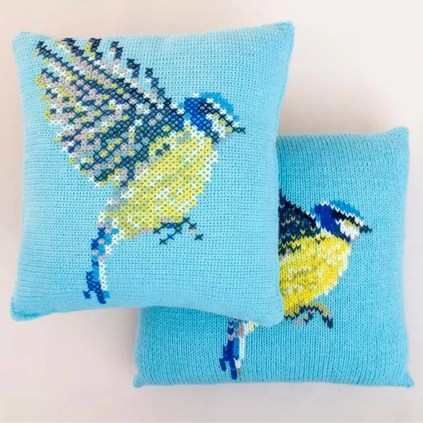 Blue Tit Cushion - Kék Cinke Párna