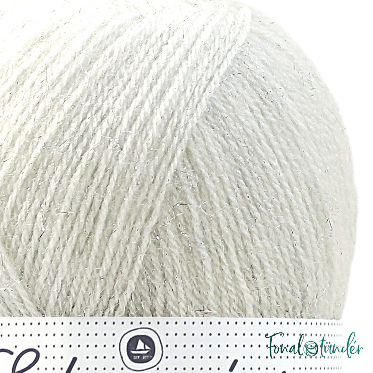 Scheepjes Stardust 653 Capricorn - törtfehér csillogós mohair fonal Scheepjes Stardust 653 Capricorn - törtfehér csillogós mohair fonal