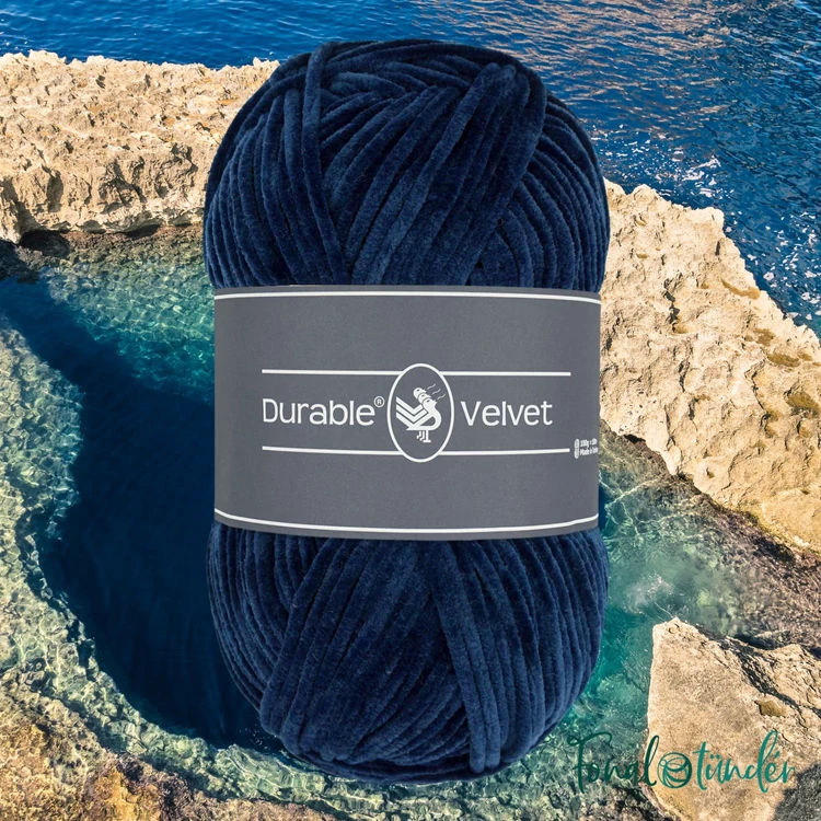 Durable Velvet 321 Navy - sötétkék zsenília fonal - dark blue chenille yarn