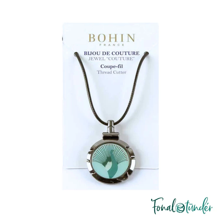 Bohin Thread Cutter Pendant Peacock - fonalvágó nyaklánc - pávás - 02