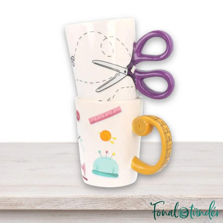 Kézművesek Bögréje - ollós füllel - Ceramic Mug with scissors handle