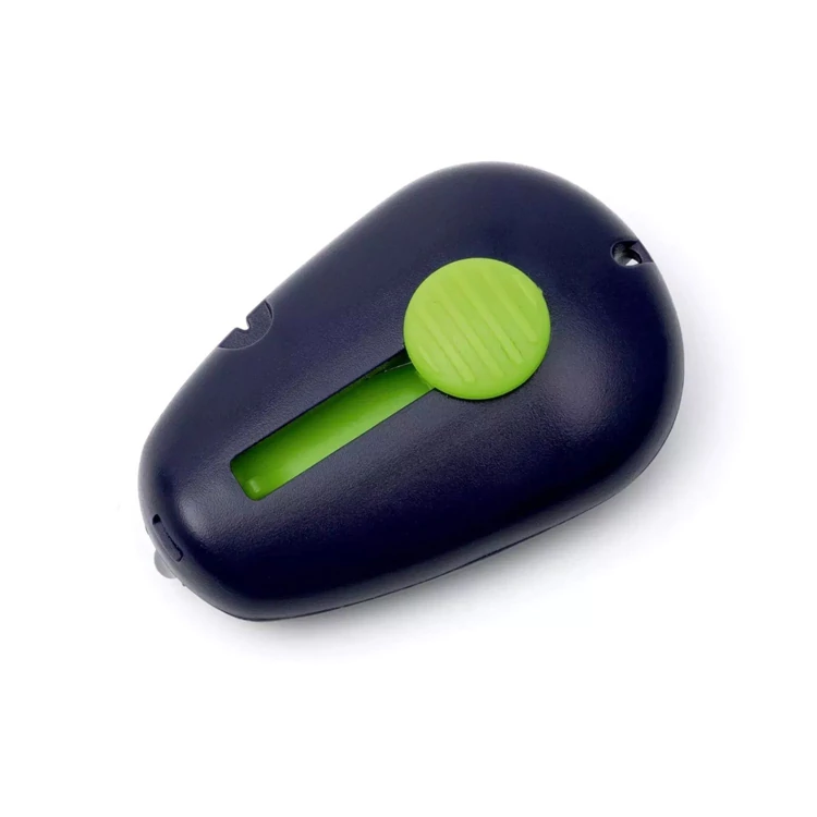 Prym Needle threader deluxe - with LED - Tűbefűző led fénnyel