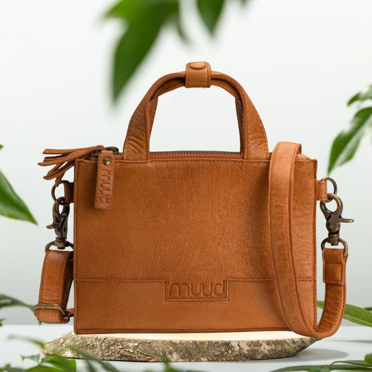 MUUD Dac Bag - kézzel varrt eredeti bőr válltáska apró dolgokhoz