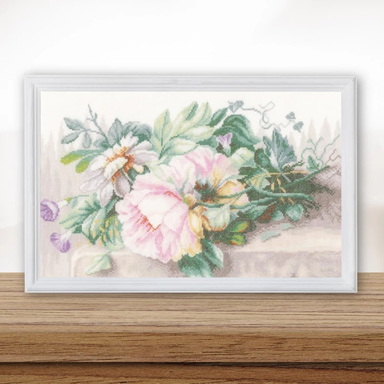 Lanarte Embroidery kit - Peonies - Bazsarózsák - keresztszemes hímzés csomag