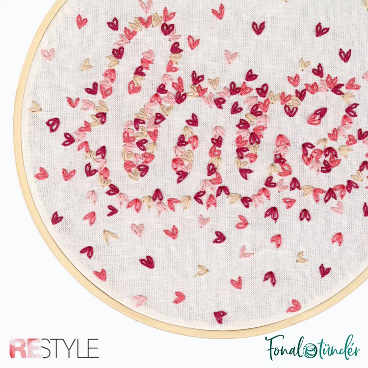 ReStyle Love Embroidery Kit - hímzés készlet Hímzőkerettel, fonalakkal - 02