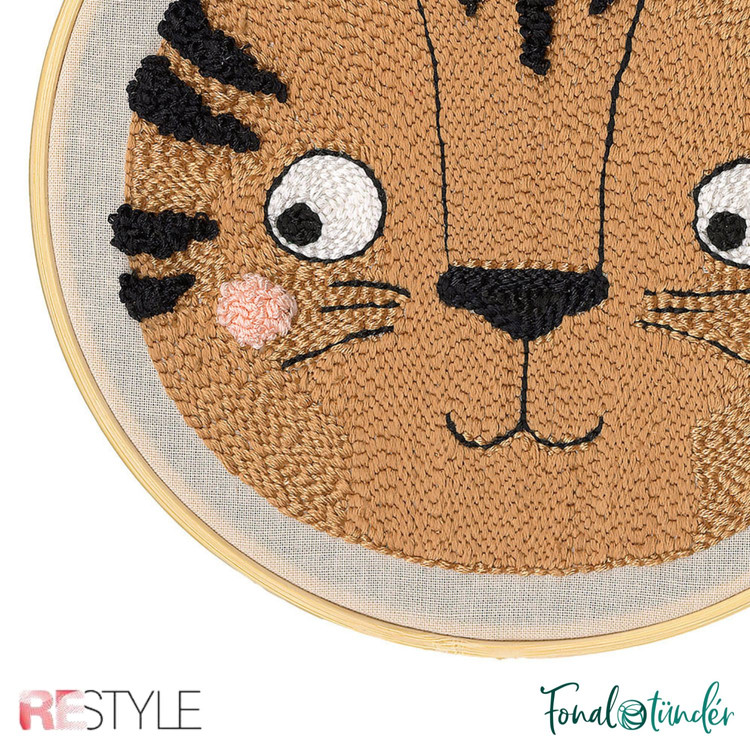 ReStyle Punch kit Tiger - hímzés csomag - 17.8cm