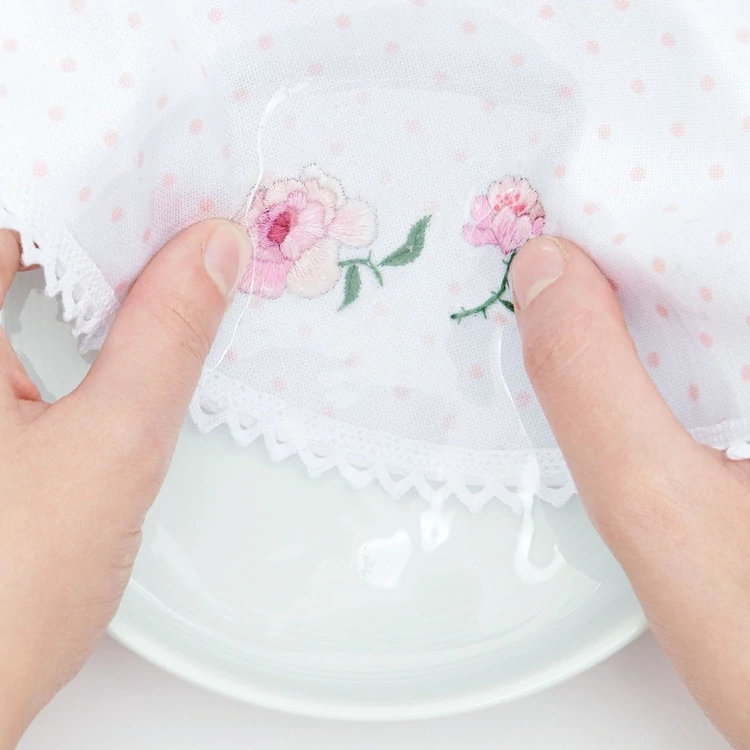 Rico Stick & Stitch - Roses - embroidery kit - rózsás hímző készlet