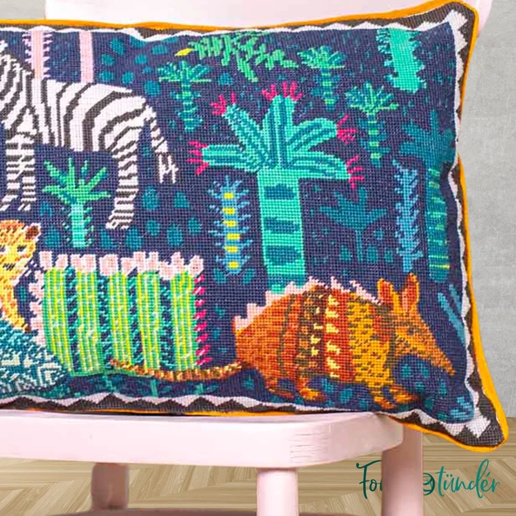 Scheepjes Lucy Tiffney - Jolly Animaux - Tapestry Kit - goblein hímző készlet