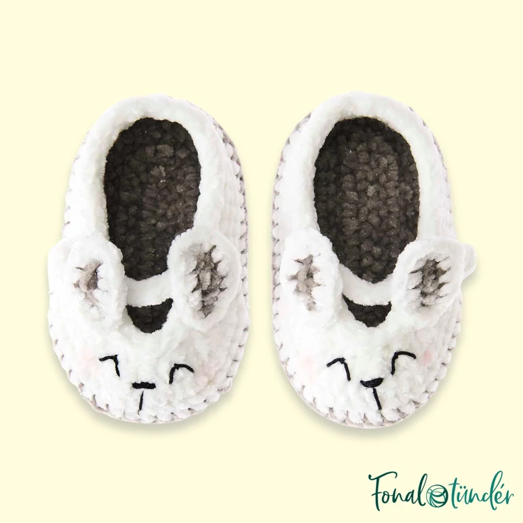 Ricorumi Nilli  - Nyuszis babacipő - amigurumi csomag - 3 gombolyag fonallal