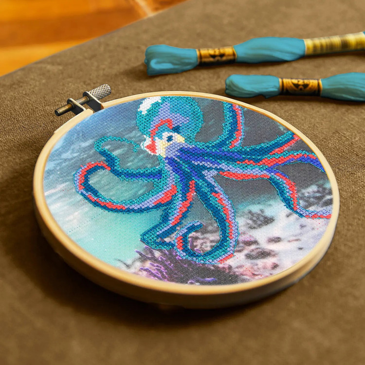 DMC Trópusi Oktopus - keresztszemes hímzés csomag
