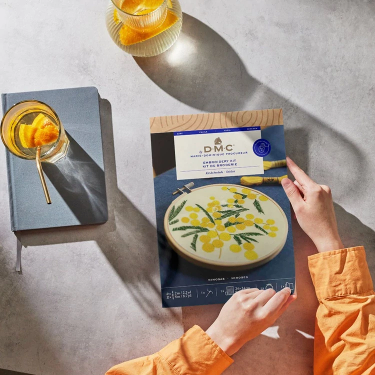 DMC - Mimosas - embroidery kit - Mimóza virágcsokor - hímző készlet