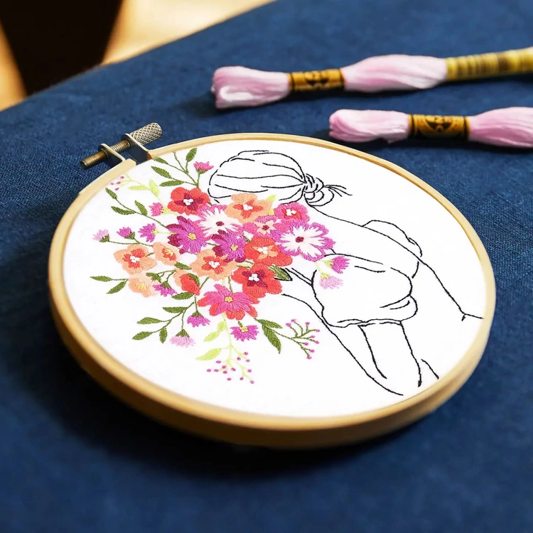 DMC Floral embrace - embroidery kit - virágcsokor - hímző készlet