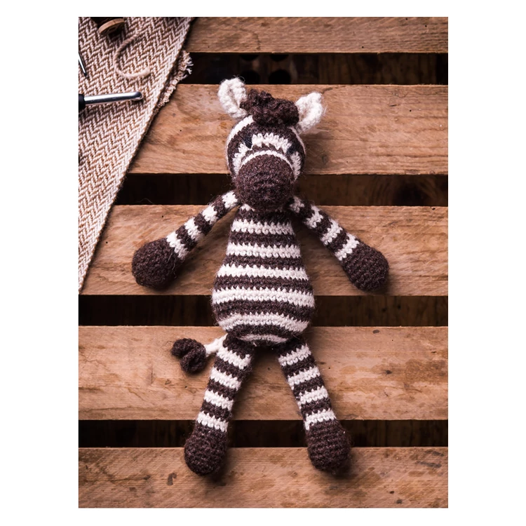 Edward Állatsereglete - figura horgolós könyv - Kerry Lord - 04