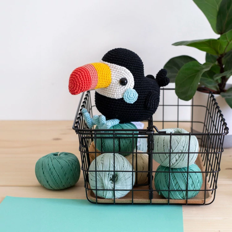 Színpompás Horgolt Madarak - amigurumi  figura horgolós könyv