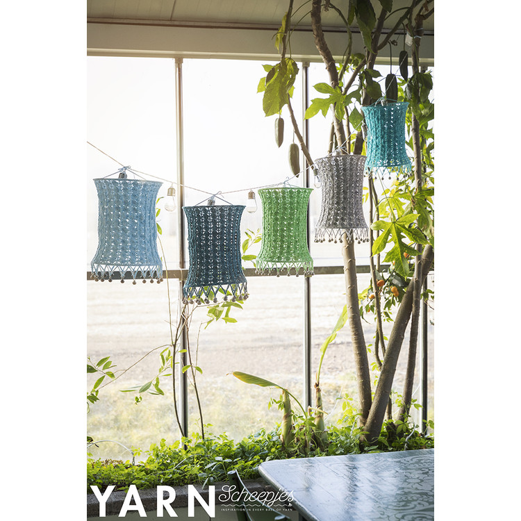 Scheepjes YARN Bookazine 5 WOMAN