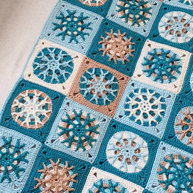 Hópihe babatakaró horgoló fonalcsomag és mintaleírás / Snowflake baby blanket crochet yarn pack and pattern